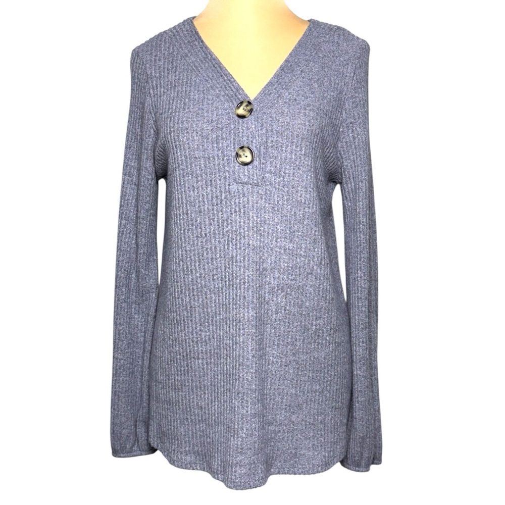 Hailey & Co Long Sleeve V-Neckline Ribbed Very Soft Sweater Light Purple Gray